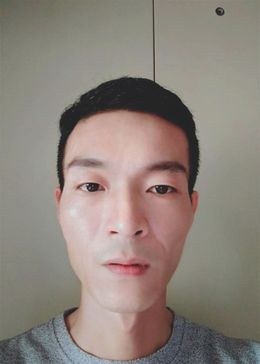 禤雄煥.jpg